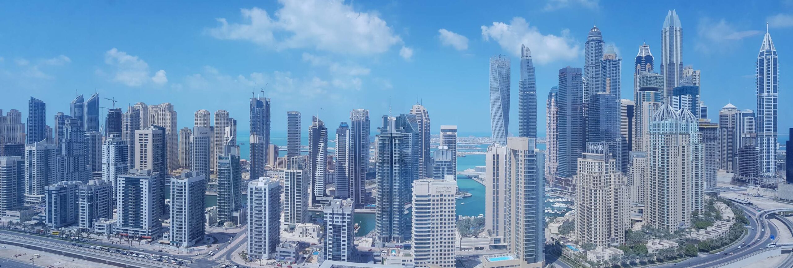 Spectacular architecture at Dubai Marina